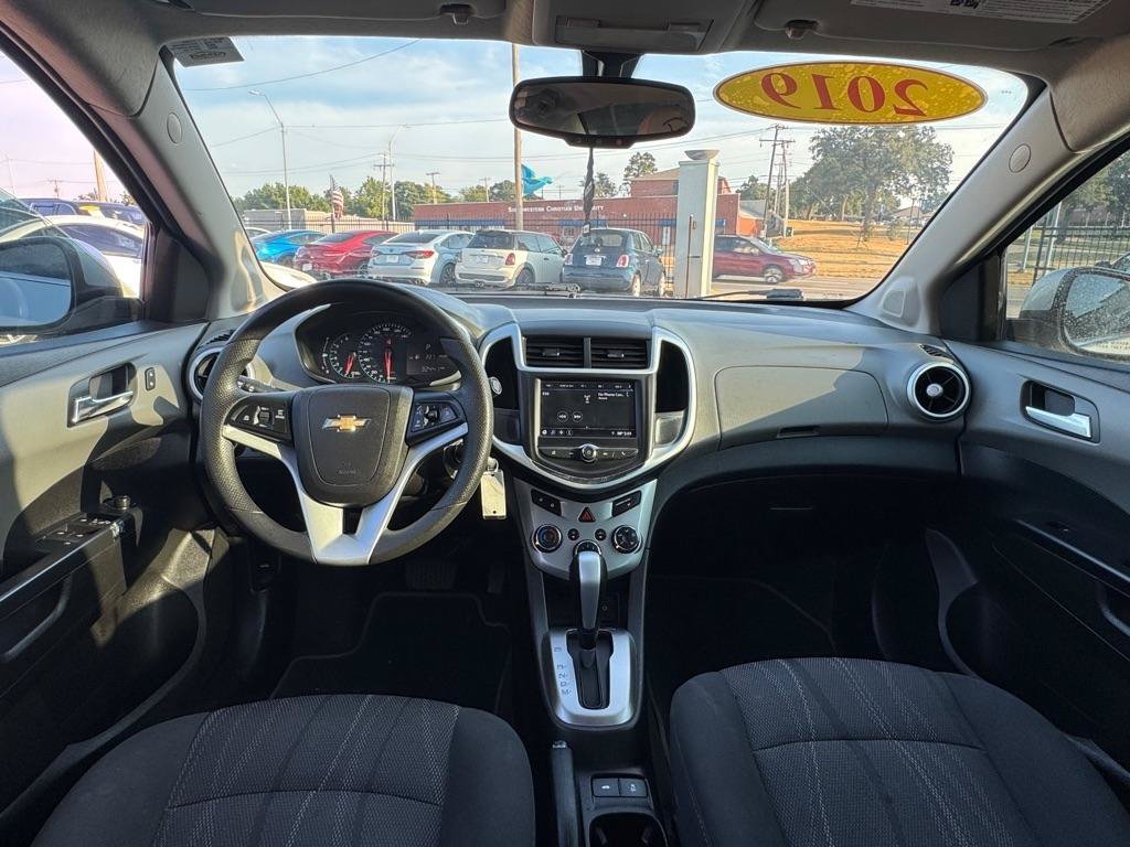 Used 2019 Chevrolet Sonic LT FWD image 15