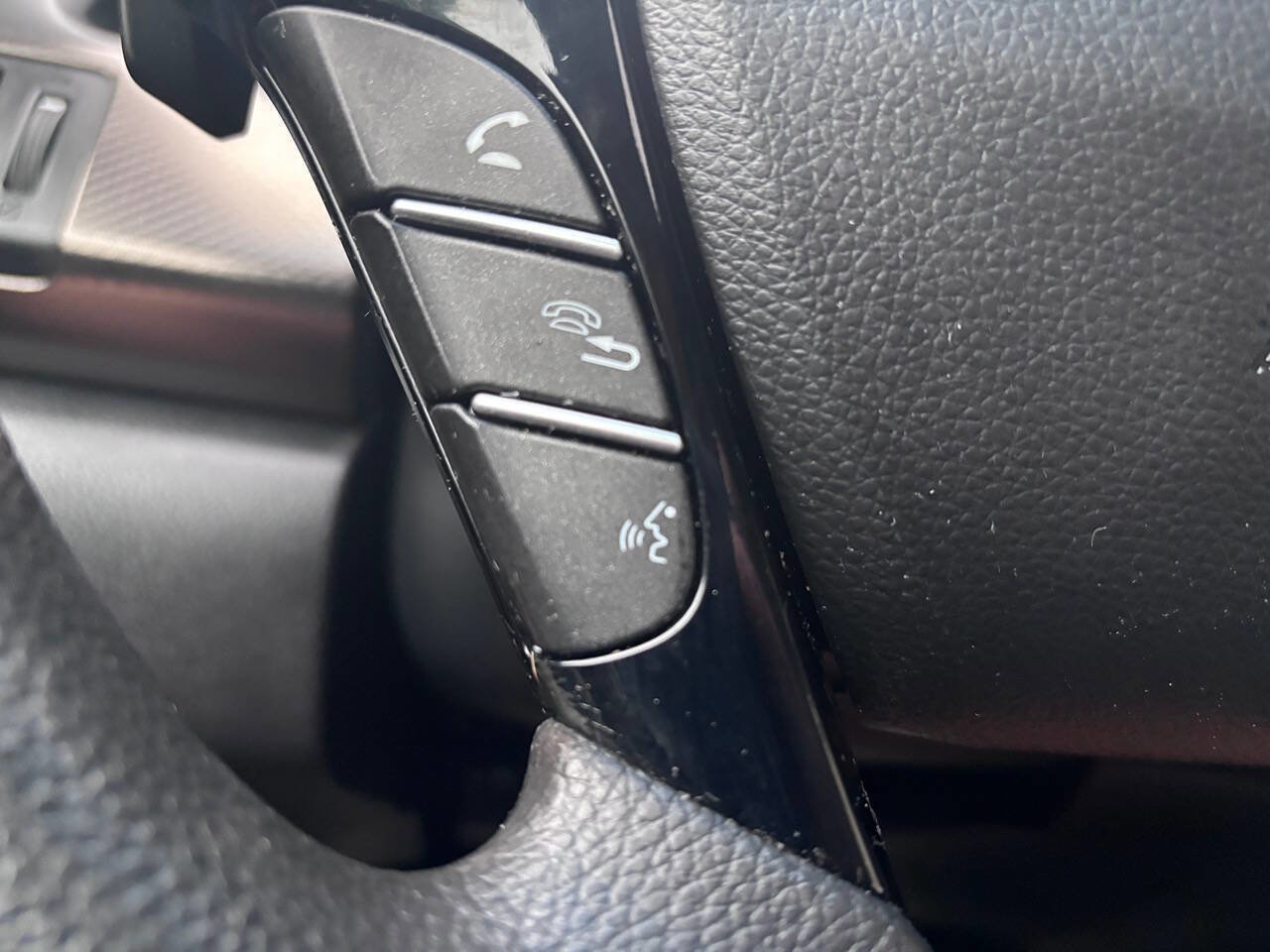 Used 2016 Honda Accord EX image 25