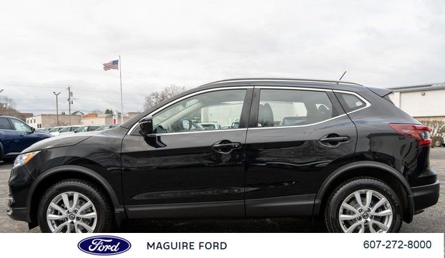 Used 2022 Nissan Rogue Sport SV w/ Technology Package AWD/4WD image 11