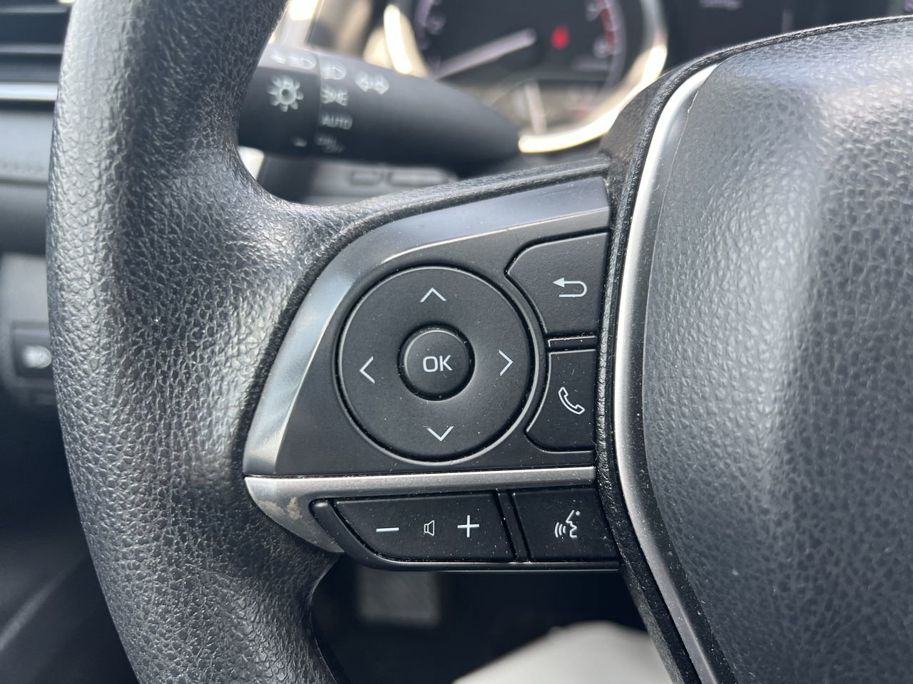 Used 2024 Toyota Camry LE FWD image 19