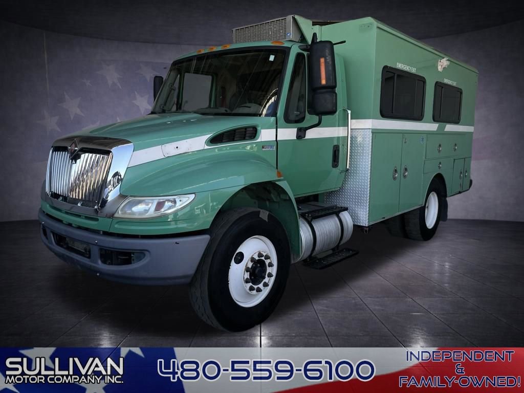 Used 2018 Chevrolet Express 2500 w/ Driver Convenience Package RWD image 1