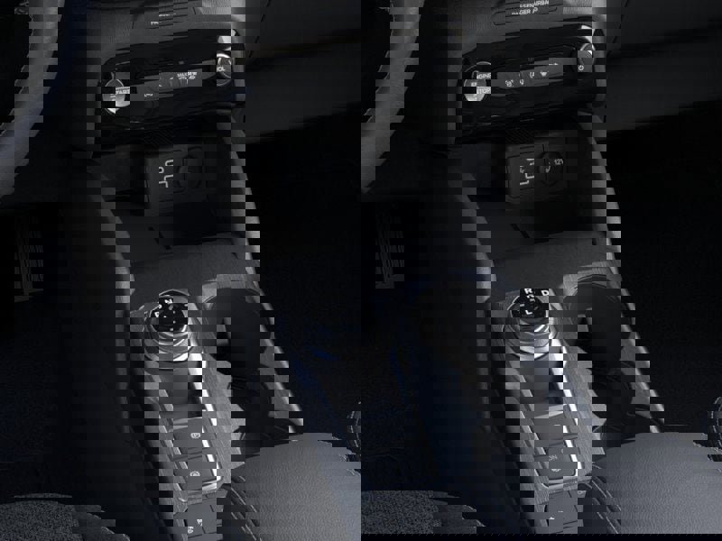 New 2025 Ford Escape Active w/ Active Premium Tech Pack image 15