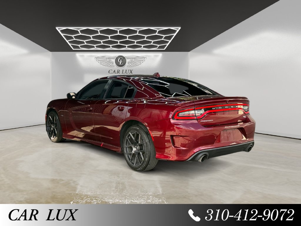 Used 2018 Dodge Charger R/T w/ Beats Audio Group RWD image 3