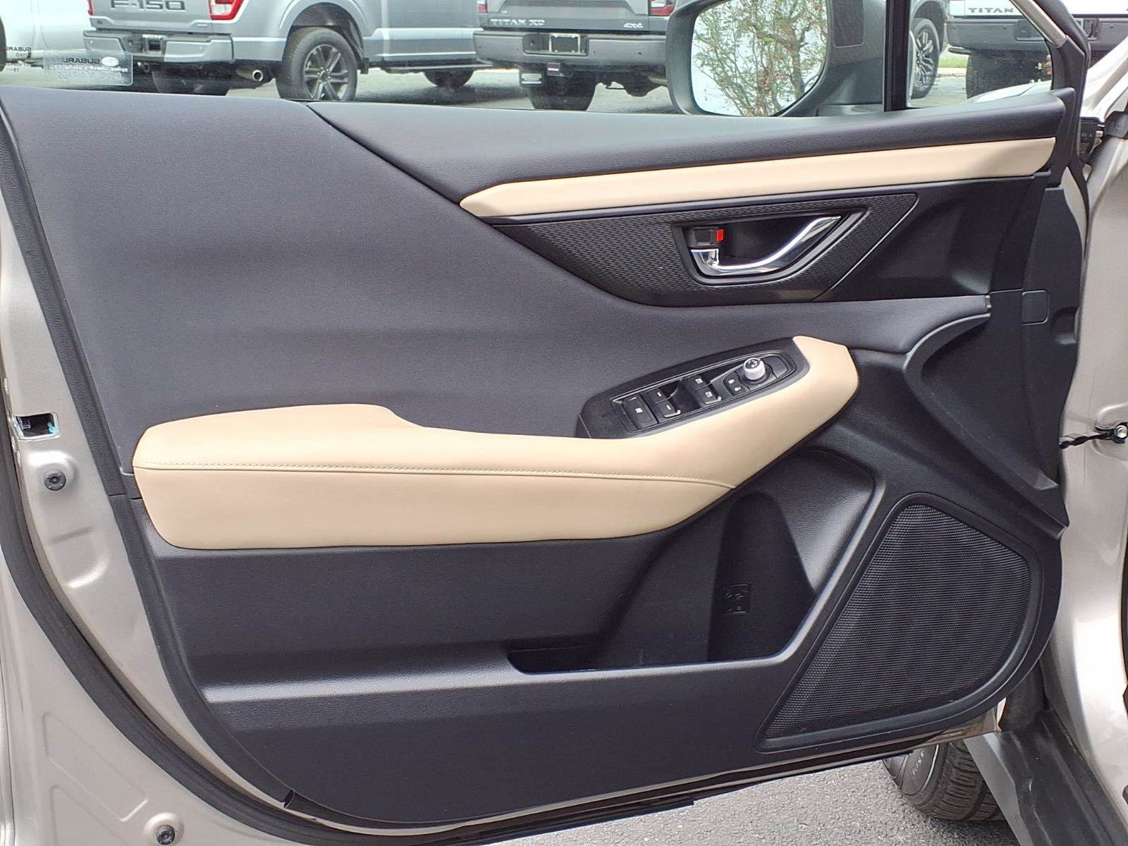 Used 2020 Subaru Outback Premium image 14