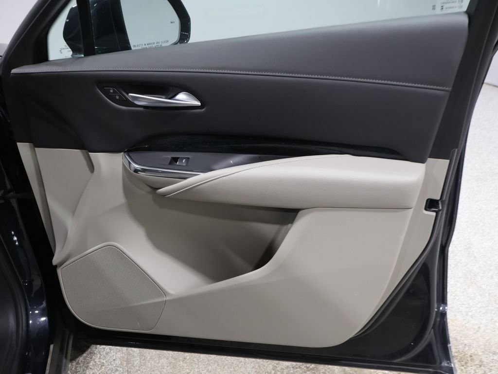 Used 2023 Cadillac XT4 Premium Luxury image 25