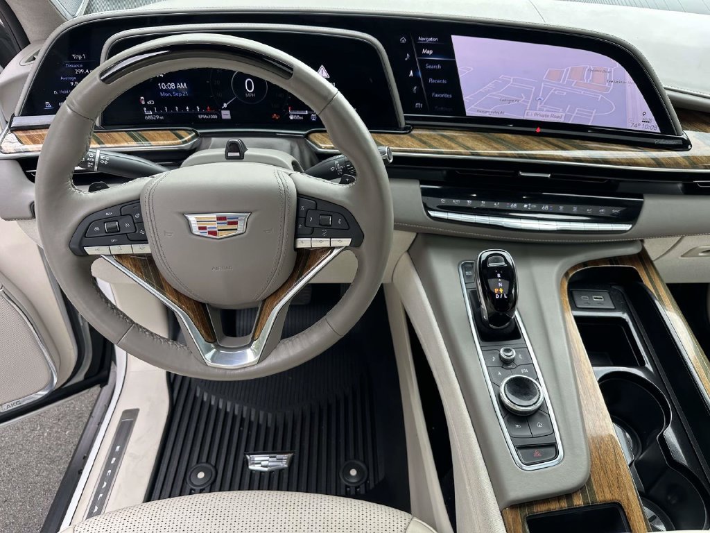 Used 2021 Cadillac Escalade ESV Sport Platinum AWD/4WD image 31