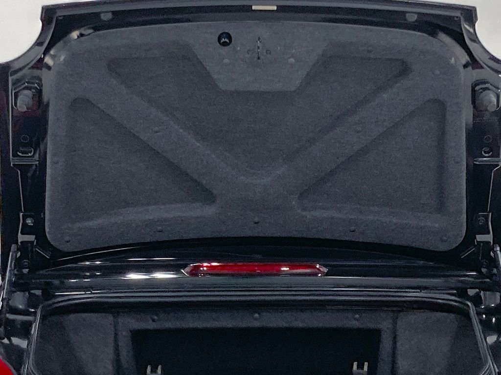 Used 2003 Ford Thunderbird image 43