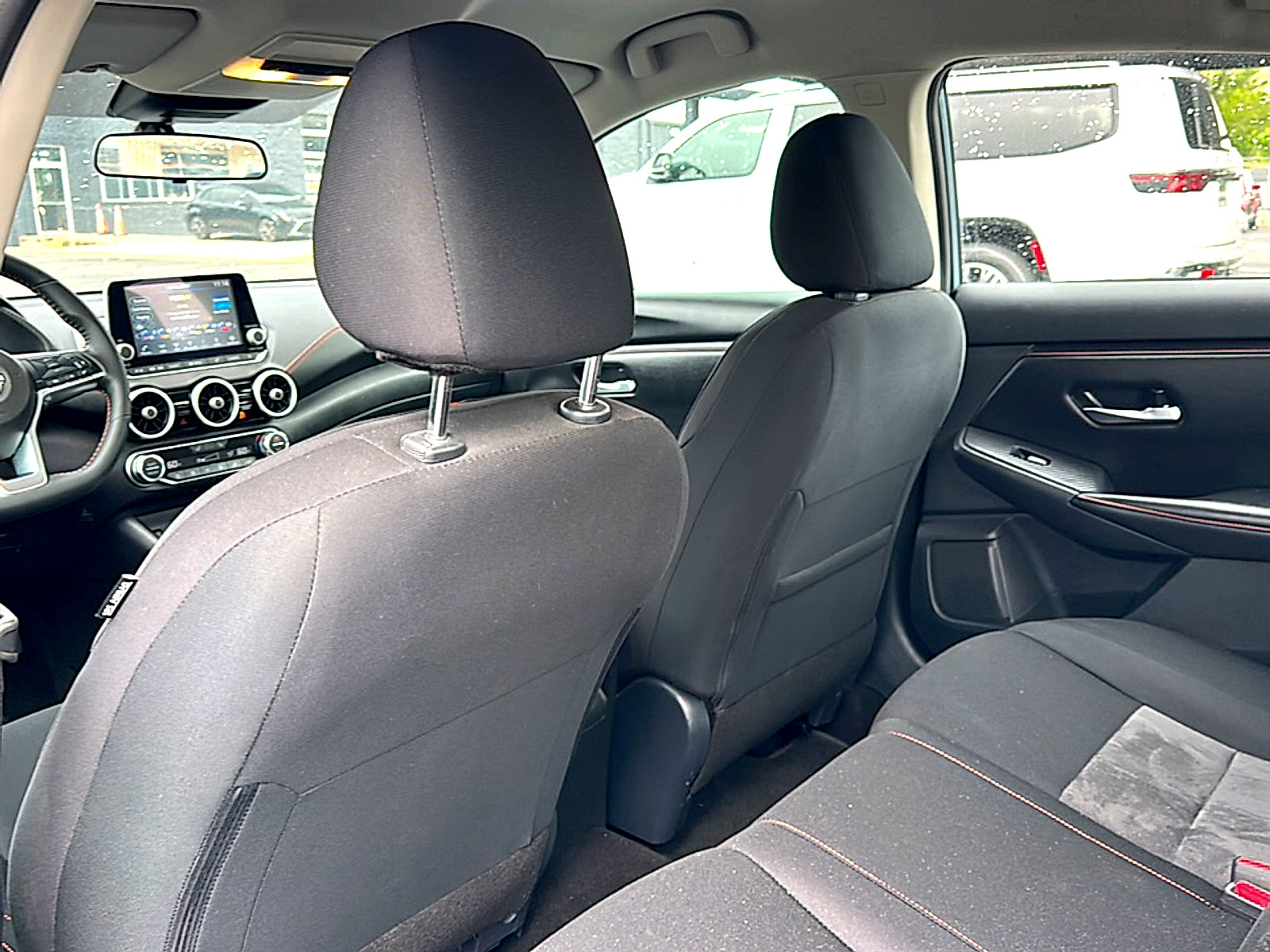 Used 2025 Nissan Sentra SR FWD image 17