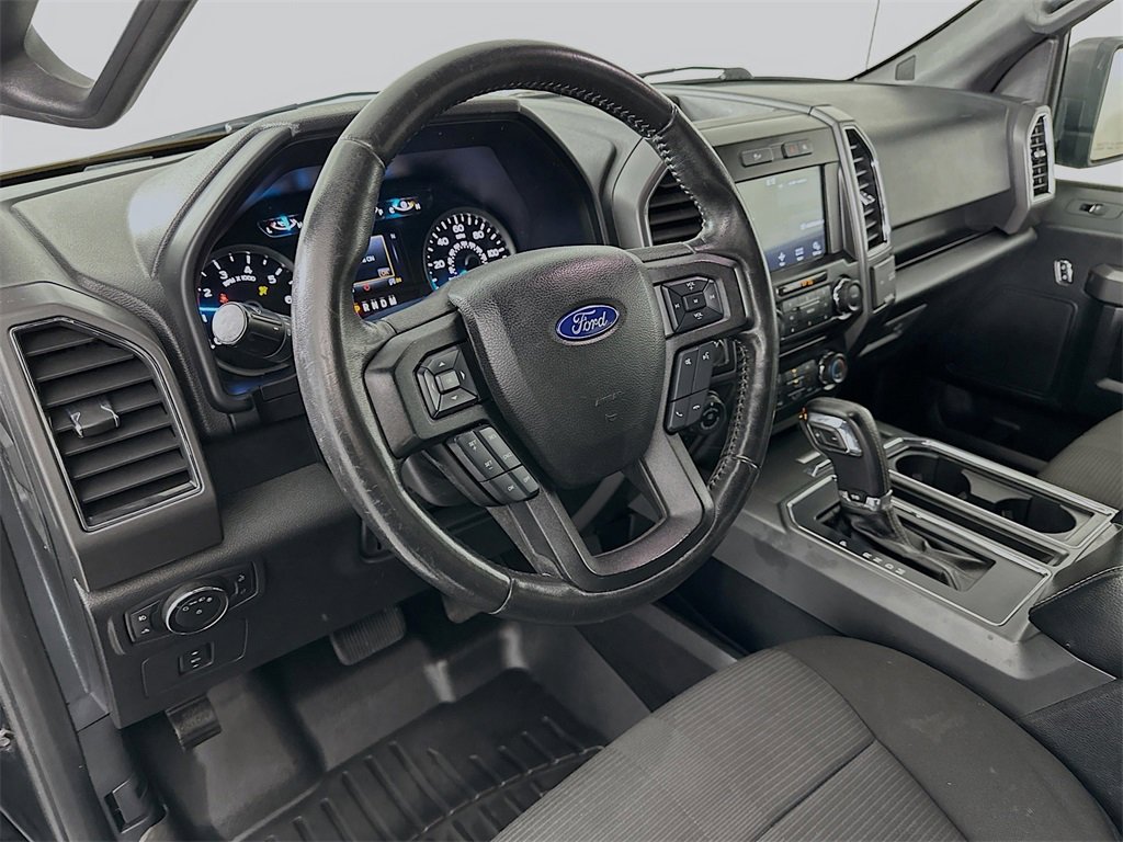 Used 2017 Ford F150 XLT w/ Equipment Group 302A Luxury image 9