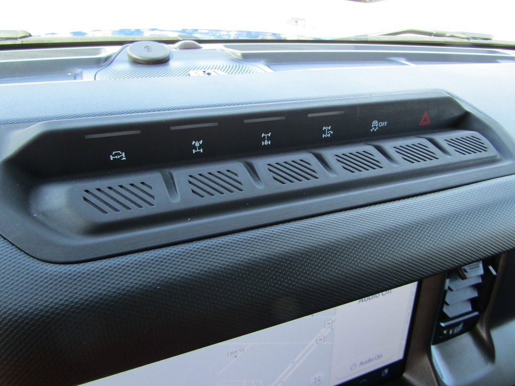 Used 2025 Ford Bronco Badlands AWD/4WD image 25