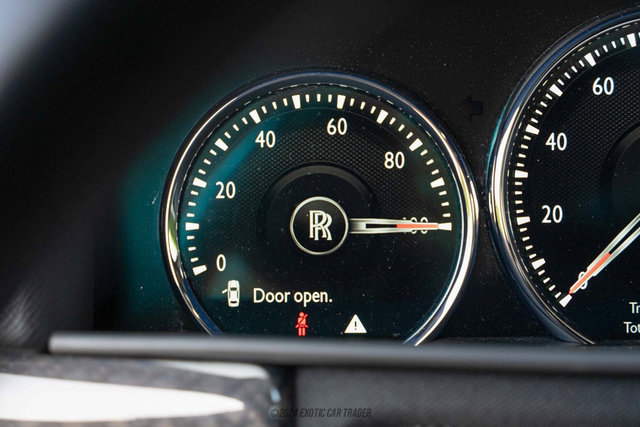 Used 2020 Rolls-Royce Cullinan Black Badge image 48