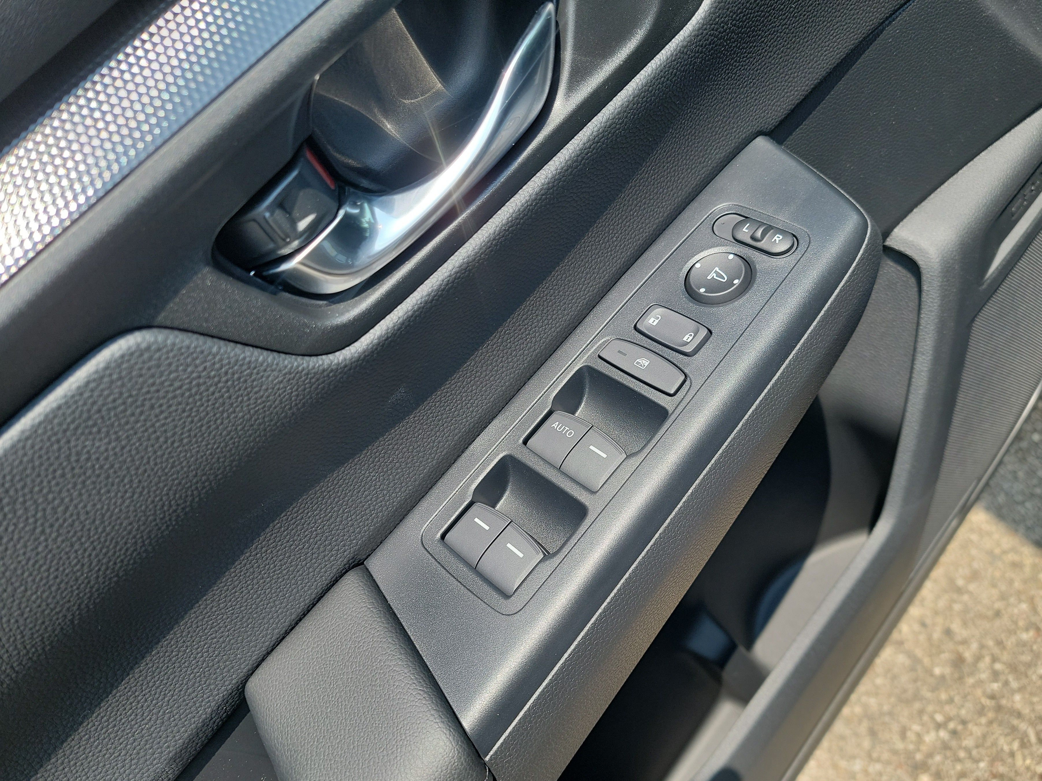 New 2027 Honda CR-V LX image 6