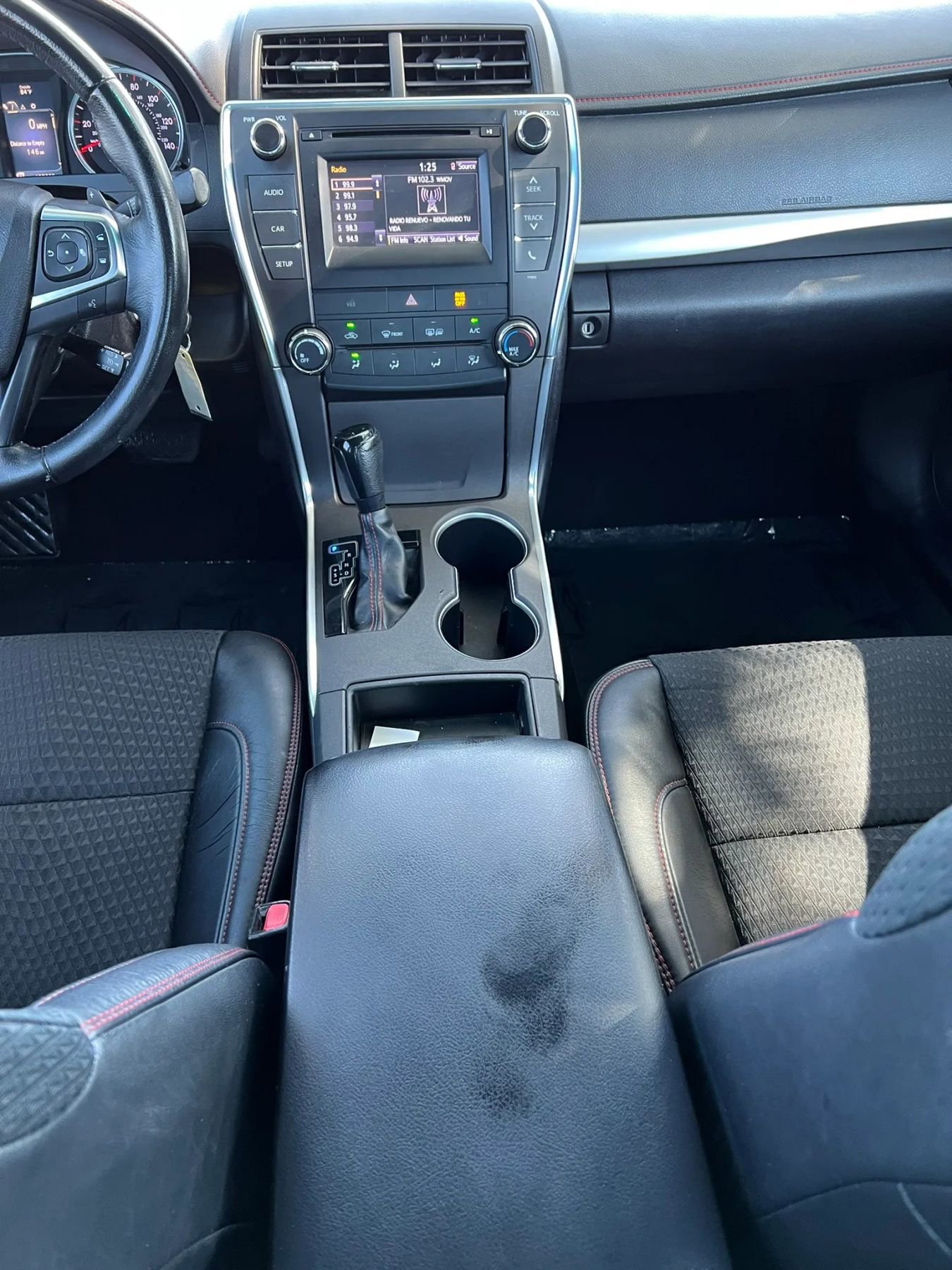 Used 2015 Toyota Camry SE FWD image 14