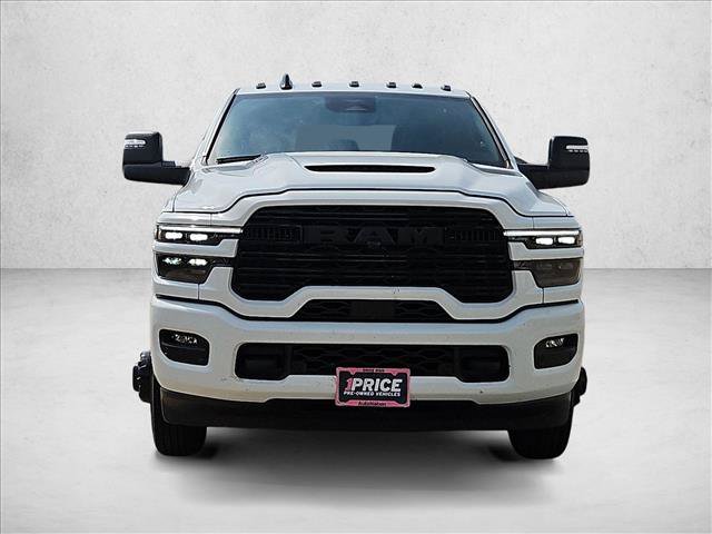 Used 2025 RAM 3500 Laramie AWD/4WD image 2