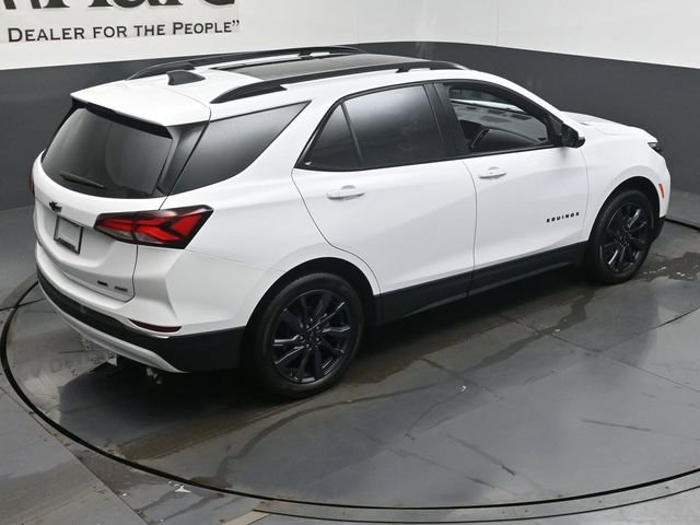 Used 2023 Chevrolet Equinox RS w/ RS Leather Package image 39