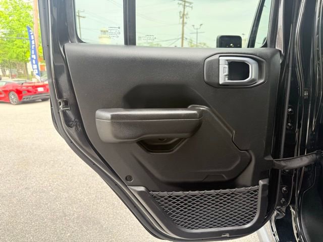 Used 2023 Jeep Wrangler Unlimited Rubicon 4xe w/ Safety Group AWD/4WD image 39
