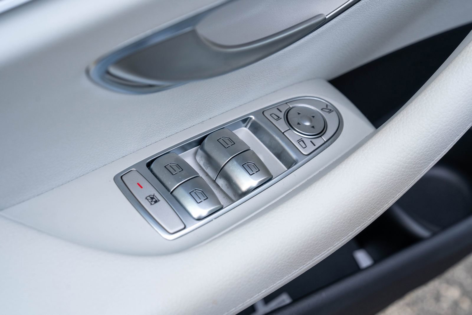 Used 2023 Mercedes-Benz E 450 4MATIC All-Terrain Wagon image 16