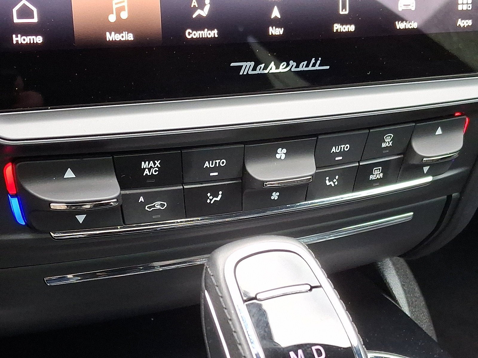Used 2021 Maserati Quattroporte Trofeo RWD image 16