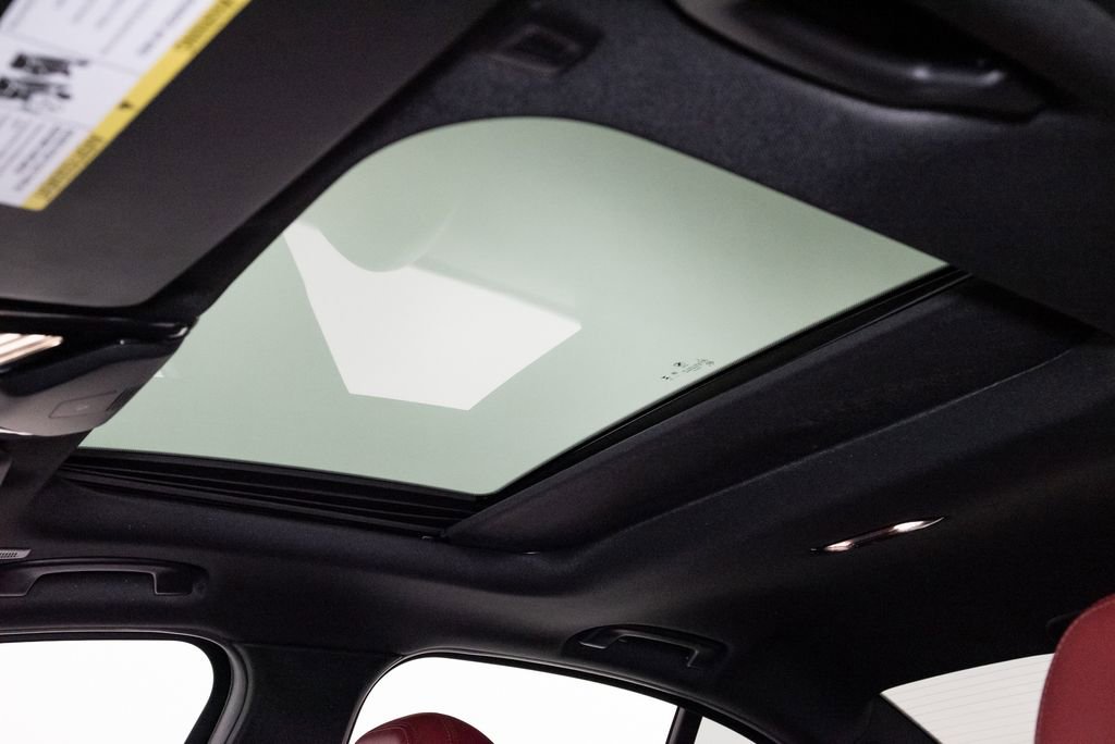 Used 2023 BMW M340i xDrive M340i xDrive w/ Premium Package image 13