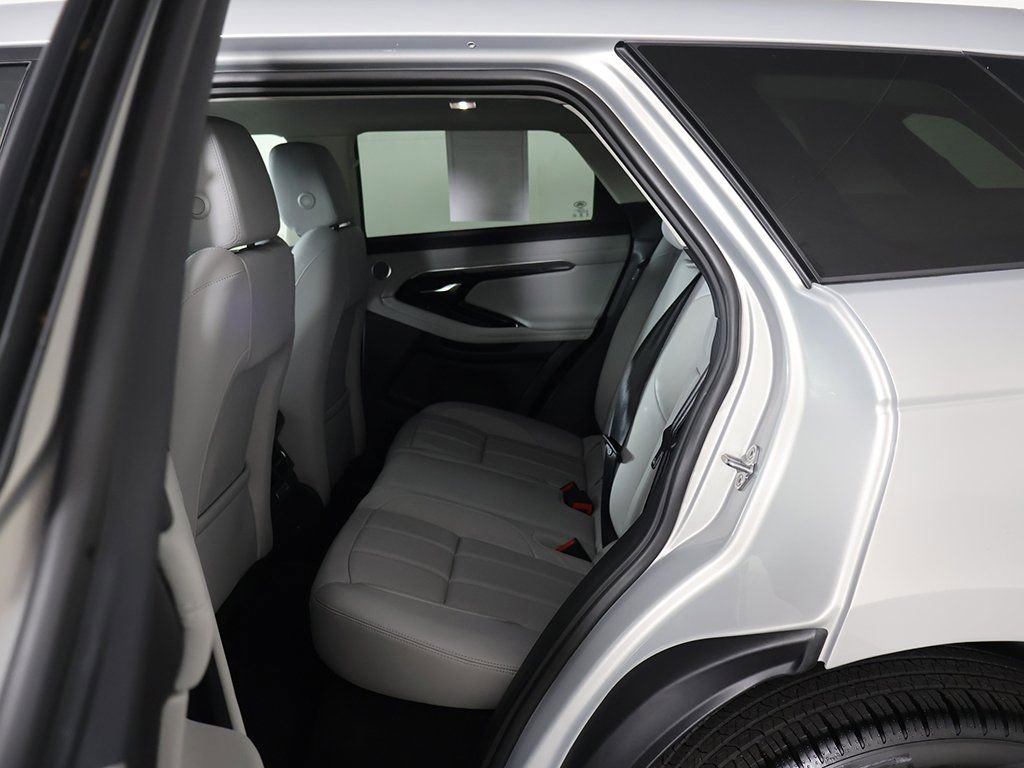Used 2022 Land Rover Range Rover Evoque SE image 32