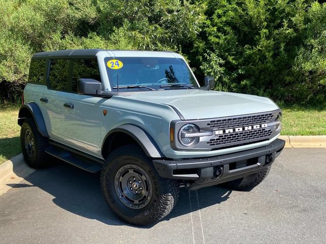 Used 2024 Ford Bronco Badlands AWD/4WD image 1