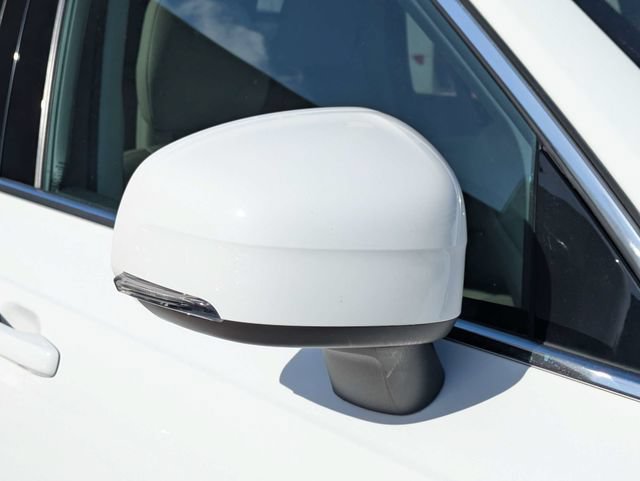 Used 2022 Volvo XC90 T5 Momentum w/ Protection Package Premier FWD image 11