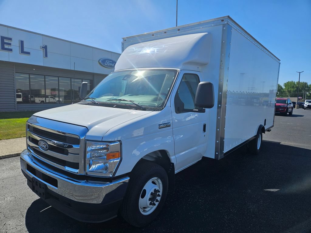 New 2026 Ford E-450 and Econoline 450 Super Duty w/ Shuttle Bus Prep Package RWD image 2