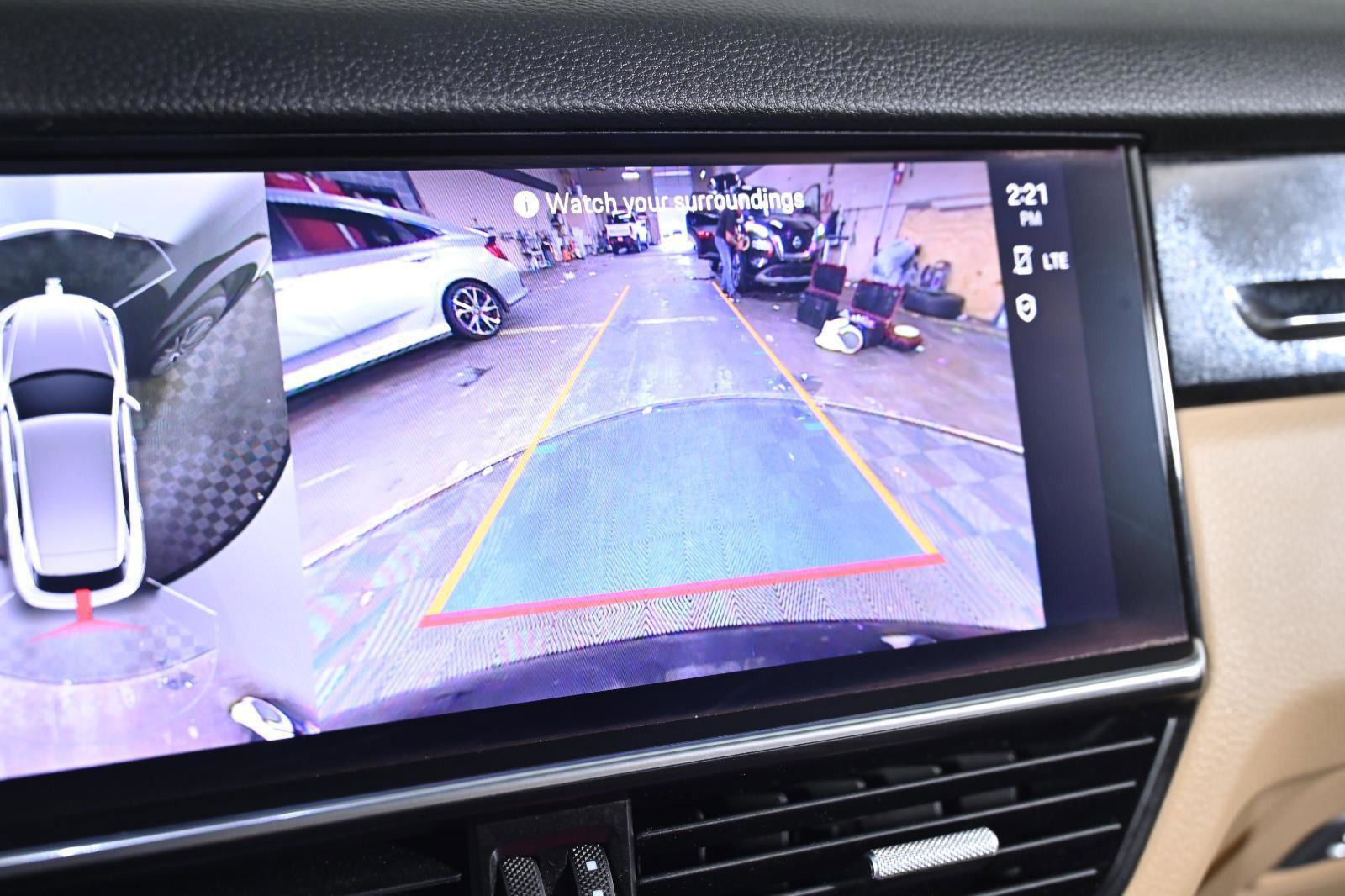 Used 2023 Porsche Cayenne image 17