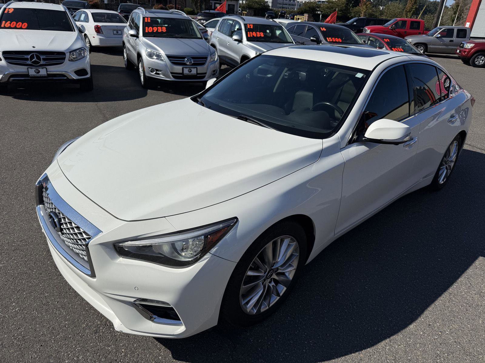 Used 2021 INFINITI Q50 Luxe image 2