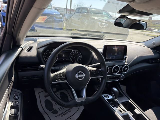 Used 2025 Nissan Sentra SV FWD image 16