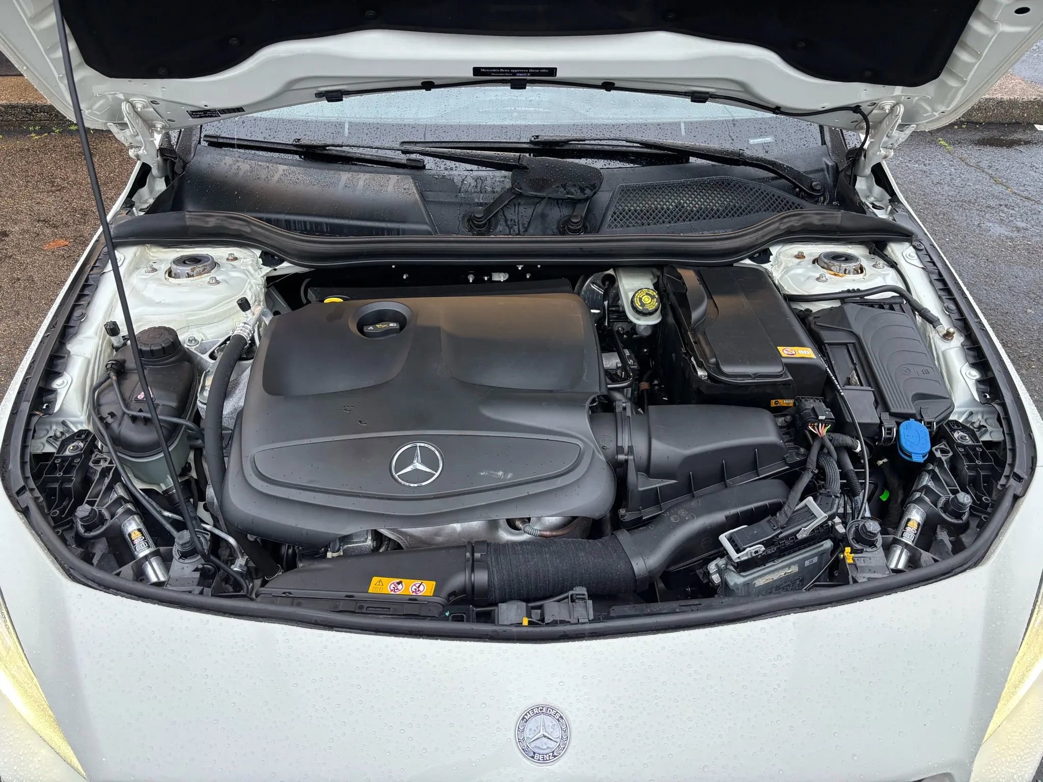 Used 2015 Mercedes-Benz CLA 250 image 4