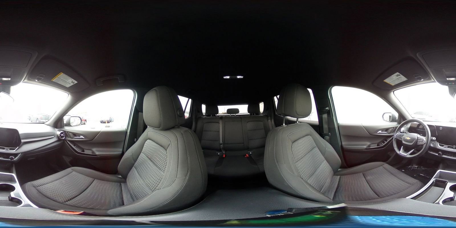 Used 2025 Chevrolet Equinox LT image 41