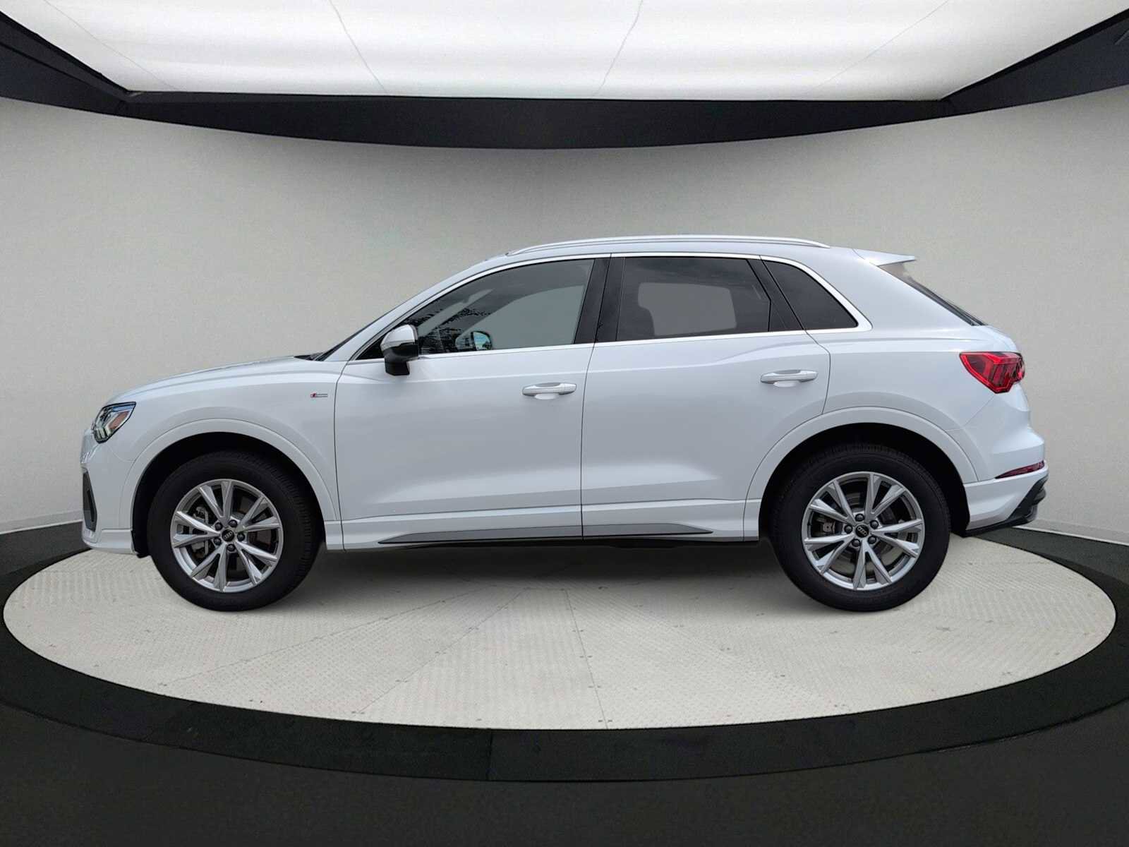 Used 2025 Audi Q3 2.0T Premium AWD/4WD image 5