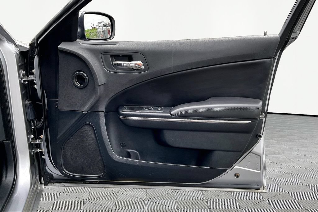 Used 2014 Dodge Charger SE RWD image 30