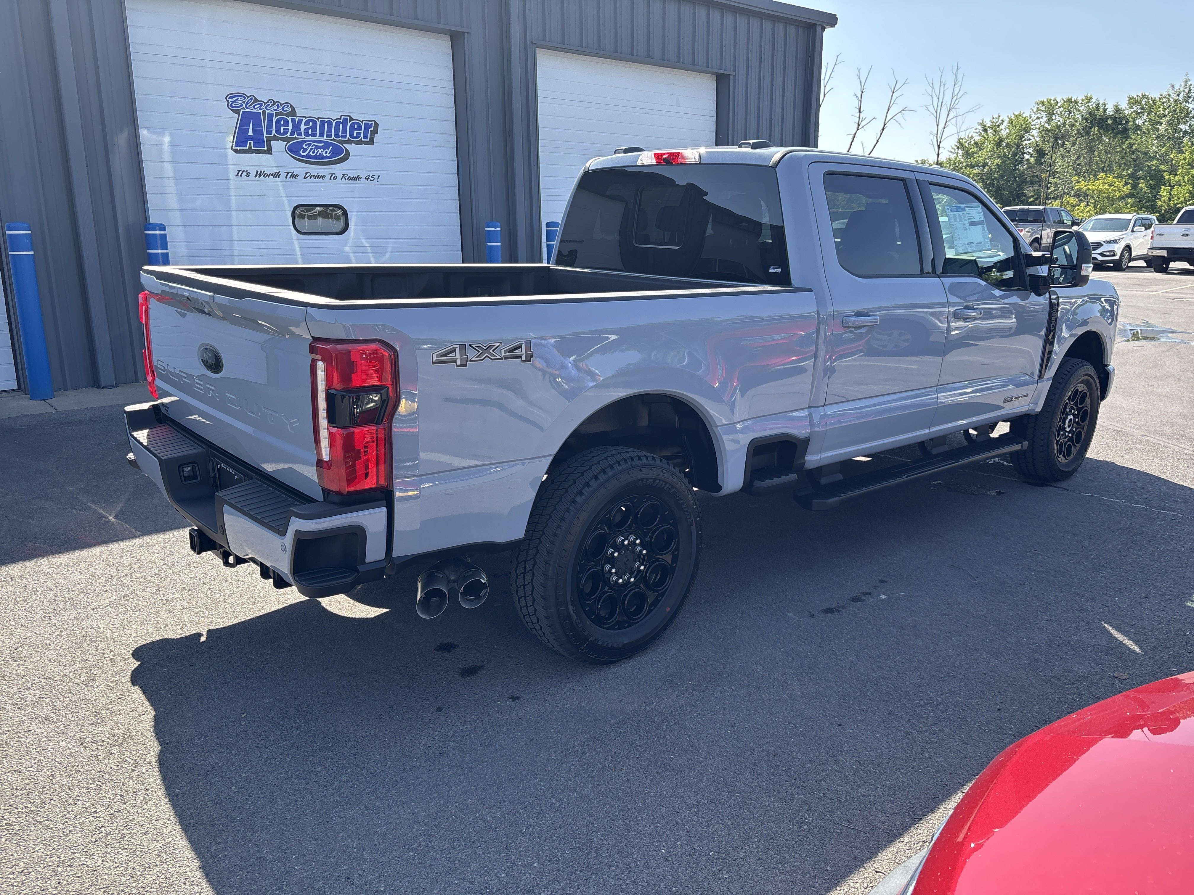 New 2025 Ford F250 Lariat w/ Lariat Ultimate Package image 3