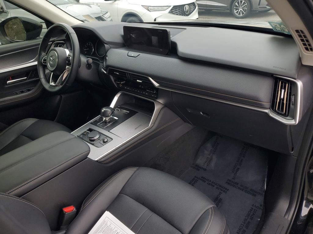 Used 2024 MAZDA CX-90 3.3 Turbo w/ Preferred Plus image 4