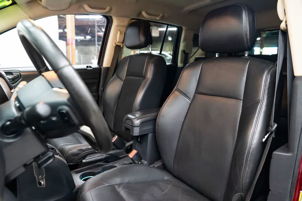 Used 2015 Jeep Compass Limited FWD image 21