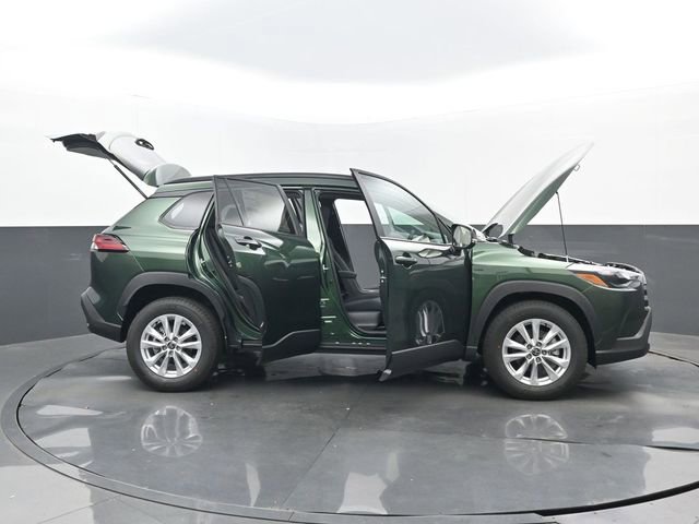 New 2026 Toyota Corolla Cross LE w/ Moonroof Package FWD image 30