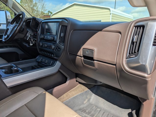 Used 2017 Chevrolet Silverado 2500 LTZ w/ Duramax Plus Package image 28