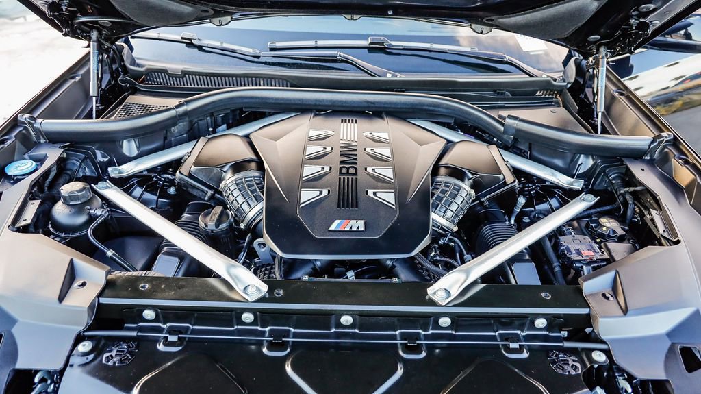 Used 2024 BMW X6 M60i w/ Parking Assistance Package image 32