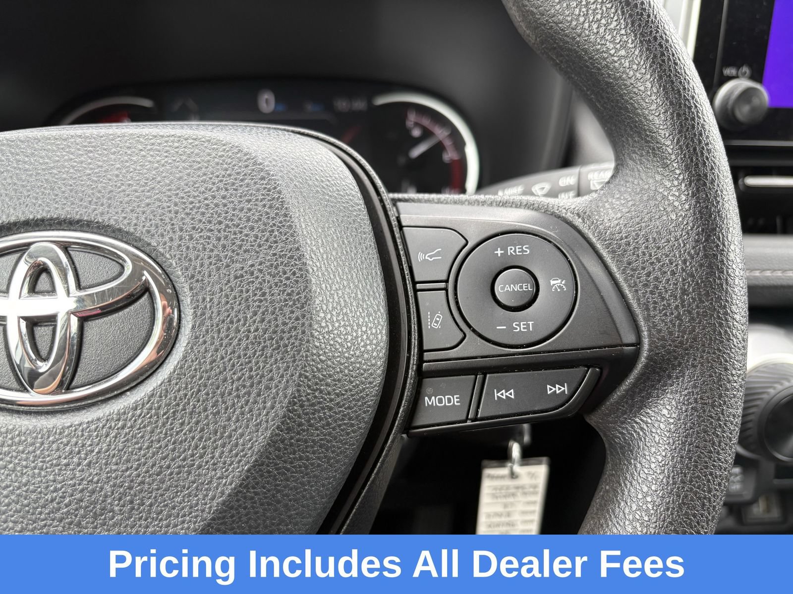 Used 2024 Toyota RAV4 LE FWD image 23