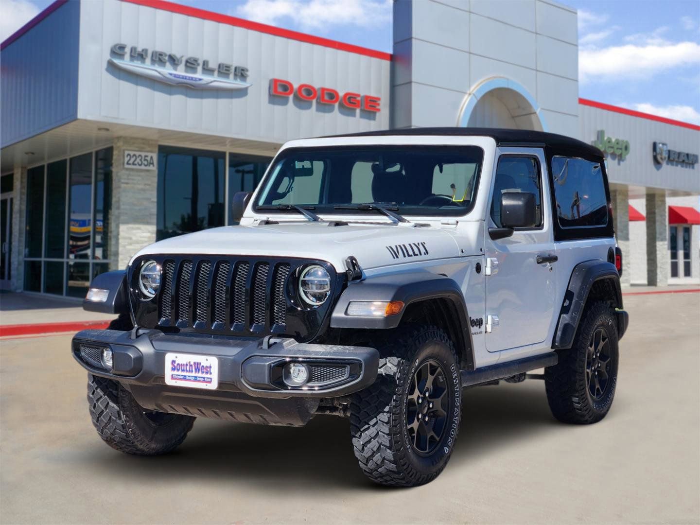 Used 2022 Jeep Wrangler Willys AWD/4WD image 2