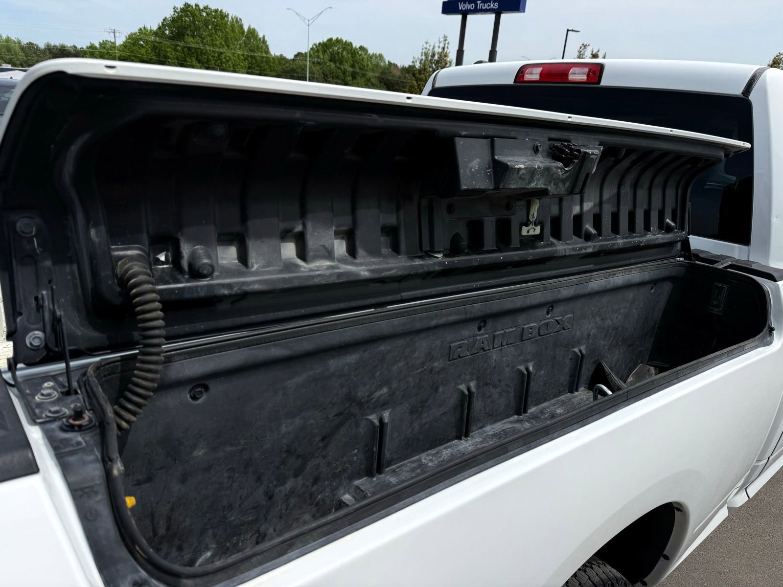 Used 2016 RAM 1500 Tradesman w/ Popular Equipment Group image 17