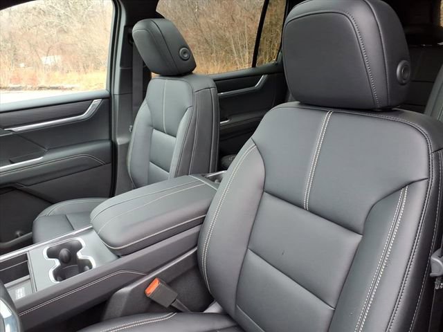 New 2026 GMC Acadia Elevation w/ Black Edition image 9