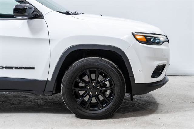Used 2023 Jeep Cherokee Altitude Lux AWD/4WD image 12