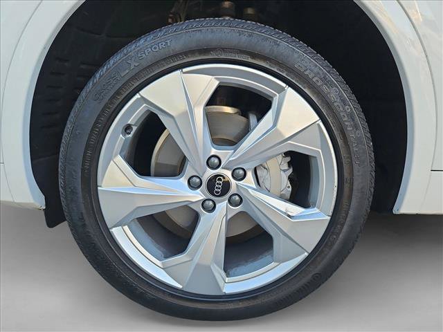 Used 2023 Audi Q5 2.0T Premium Plus w/ Premium Plus Package AWD/4WD image 23