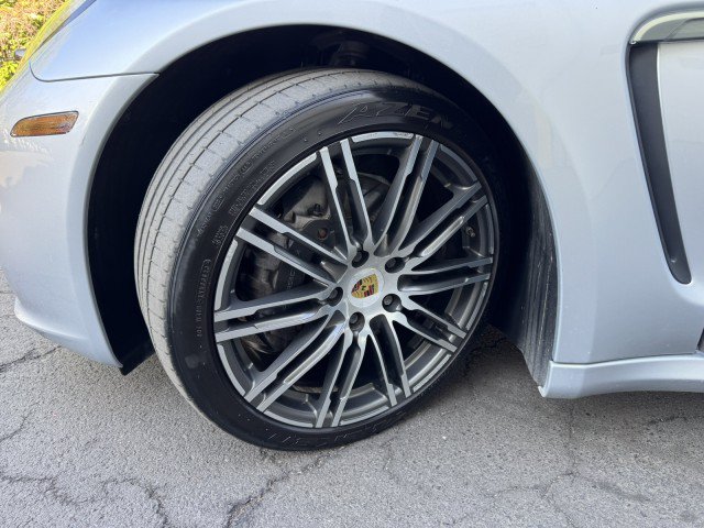 Used 2016 Porsche Panamera Edition RWD image 45