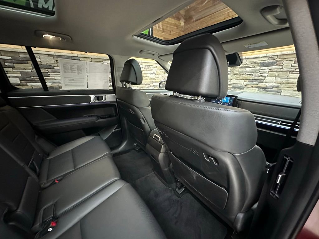 Used 2024 Hyundai Santa Fe Limited image 28