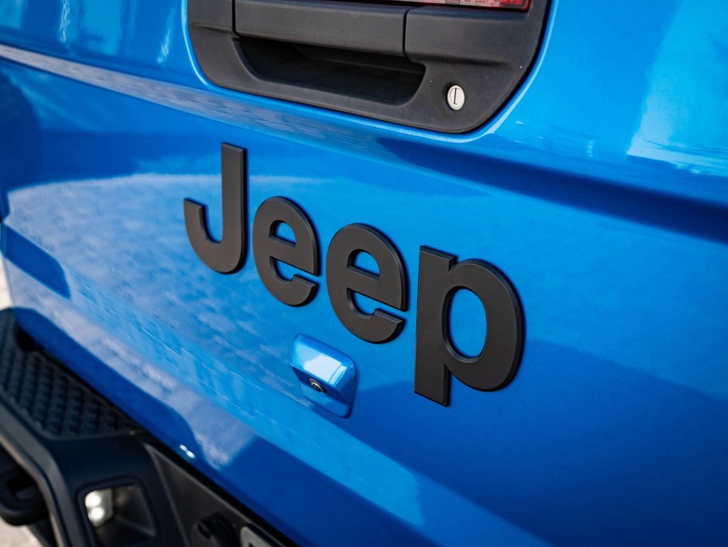 Used 2020 Jeep Gladiator Sport w/ Quick Order Package 24S image 18