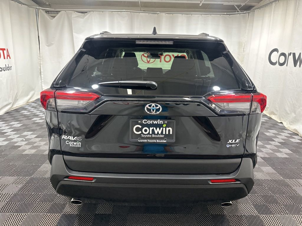 Used 2025 Toyota RAV4 XLE image 5